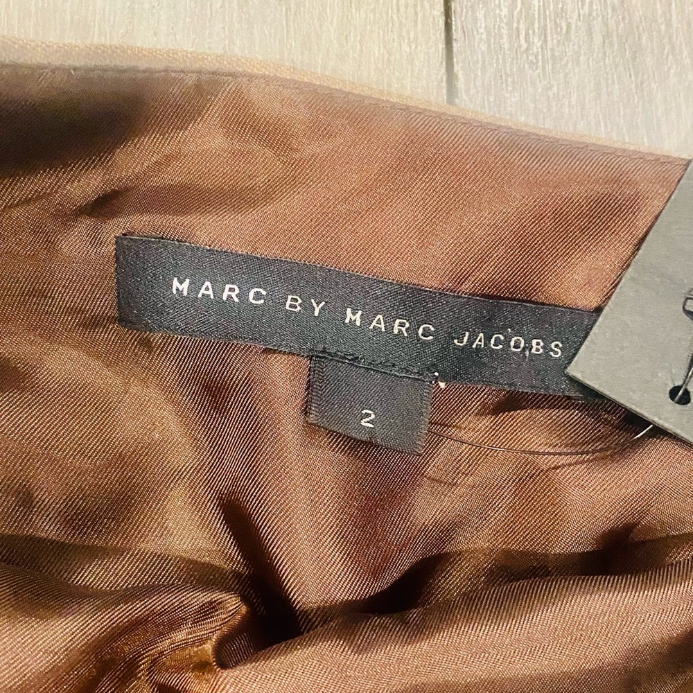 Marc By Marc Jacobs Beige Pleated Mini Skirt with Buckles - Picture 4 of 8